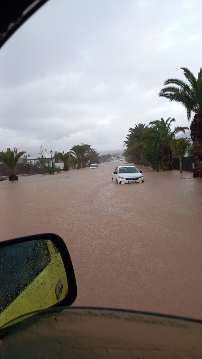 Las intensas lluvias de Lanzarote dejan más de 300 incidencias en la isla