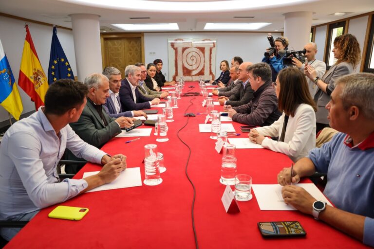 La situación de La Restinga por la crisis migratoria a análisis