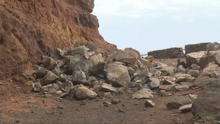 Las últimas lluvias dejan desprendimientos en Puntallana, en La Gomera