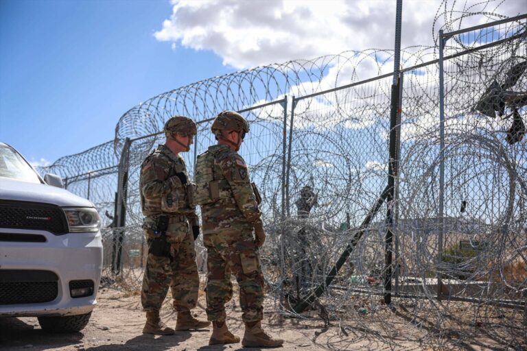 La Justicia de EEUU bloquea el fin de la protección a más de medio millón de migrantes