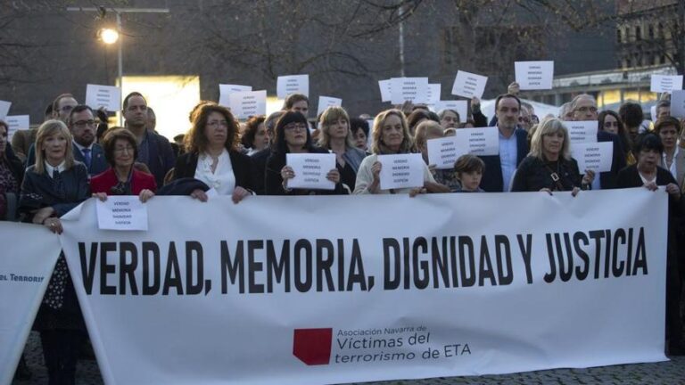 La Asociación de Víctimas del Terrorismo denuncia que el 30% de etarras ya están en semilibertad