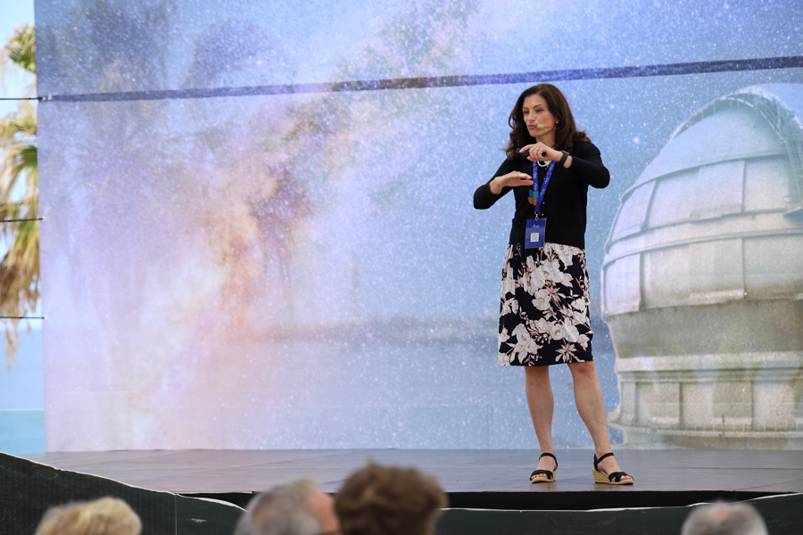 PUERTO NAOS (LA PALMA), 28/04/2025.- La vulcanóloga y petróloga británica Marie Edmonds, de la Universidad de Cambridge, ha participado este lunes en la cuarta jornada del festival científico Starmus en La Palma. EFE/Luis G. Morera