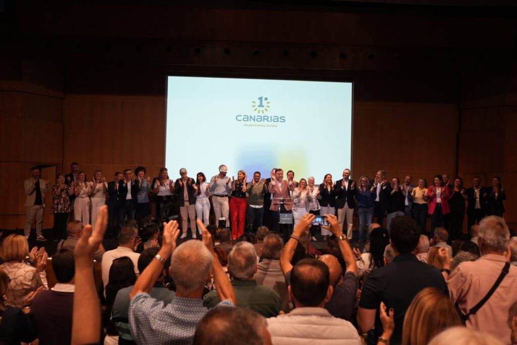 Teodoro Sosa y Óscar Hernández presentan el nuevo proyecto político 'Municipalistas Primero Canarias'
