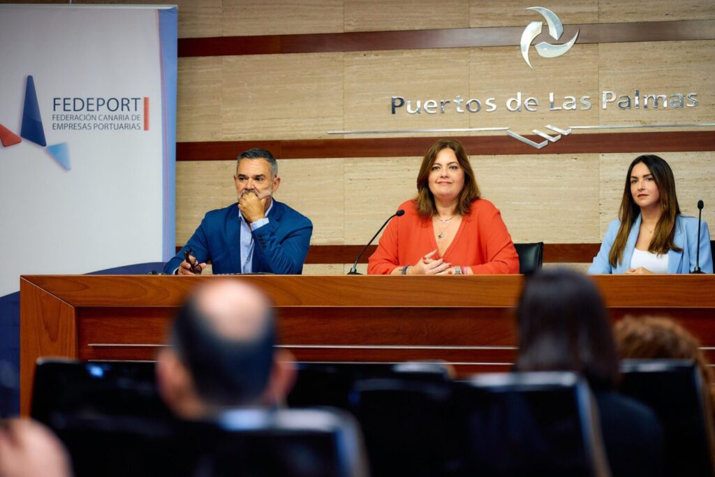 Fundación Puertos de Las Palmas y FEDEPORT organizan ‘Gestión y respuesta ante vertidos en el mar’. Presentación de la formación FEDEPORT organizan ‘Gestión y respuesta ante vertidos en el mar’/ FEDEPORT.