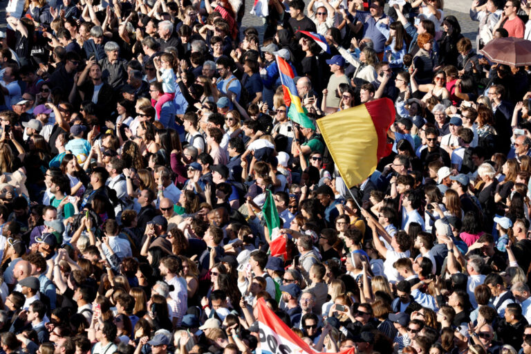 El Gobierno declara la prealerta por evento multitudinario por la visita del Papa