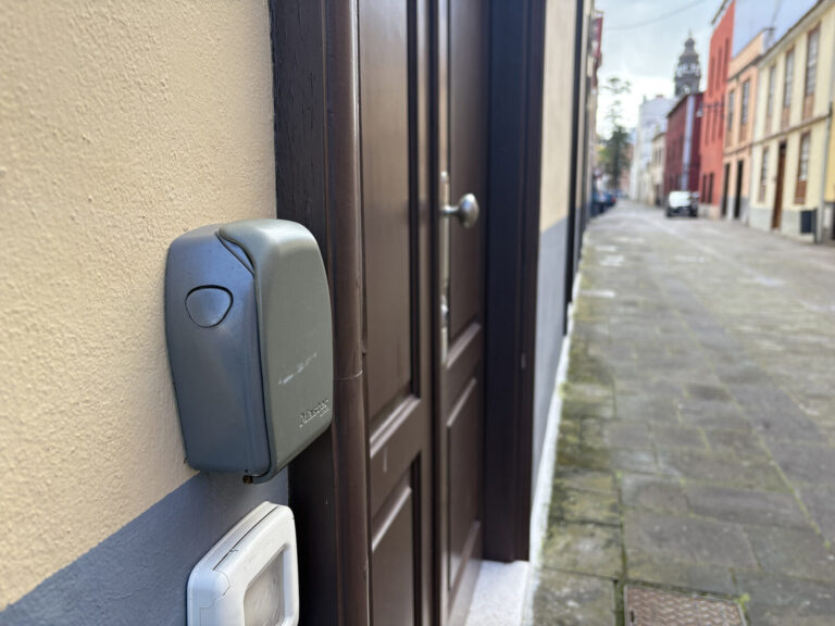 Piden prohibir la utilización de los cajetines en las viviendas vacacionales de La Laguna