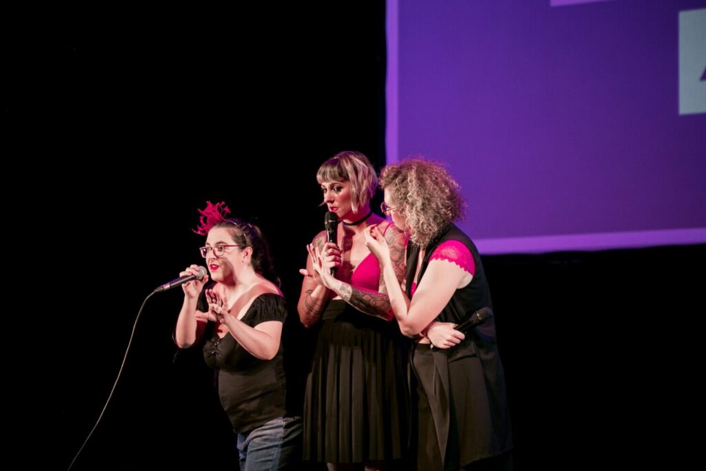 Fotografías del show 'Calladitas estías más guapas', de Jessika Rojano, Sil de Castro y La María Rosa. Lo presentan en el Espacio Cultural CajaCanarias de Santa Cruz de Tenerife