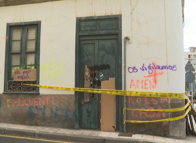 Los vecinos de El Toscal logran echar a los okupas de una vivienda