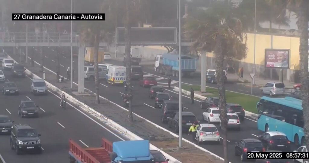 Accidente en la GC-1 sentido sur. Imagen del accidente cedida por la Policía Local de Las Palmas de Gran Canaria.