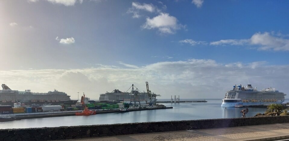 Se inaugura la nueva terminal de cruceros del Puerto de Arrecife. (ARCHIVO) Cruceros en Arrecife (Lanzarote). CEDIDO POR AYUNTAMIENTO DE ARRECIFE.