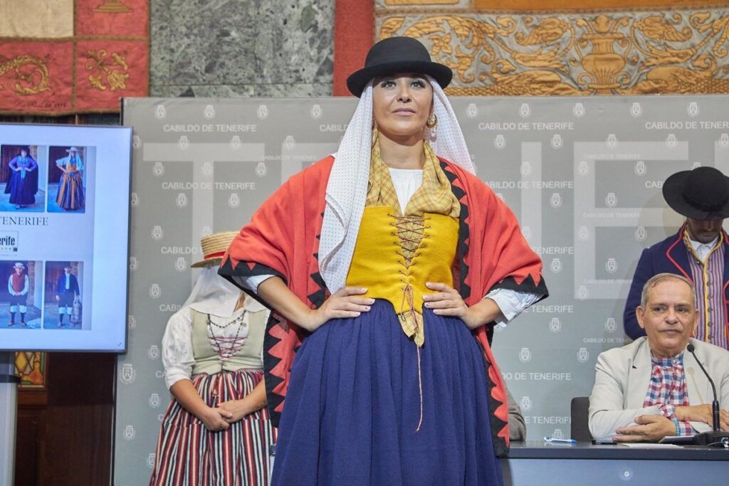 Tenerife fomenta la identidad con el proyecto “Educación en vestimenta y tradiciones”. Indumentaria tradicional/ Cabildo de Gran Canaria.