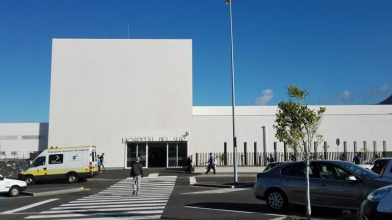 Ochenta pacientes del sur de Tenerife reciben cuidados paliativos en su domicilio