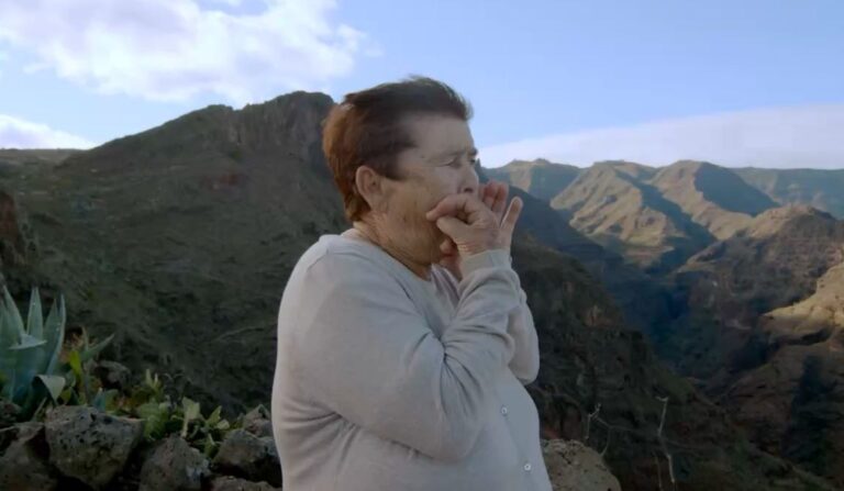Los centros de mayores celebran el Día de Canarias con tradiciones