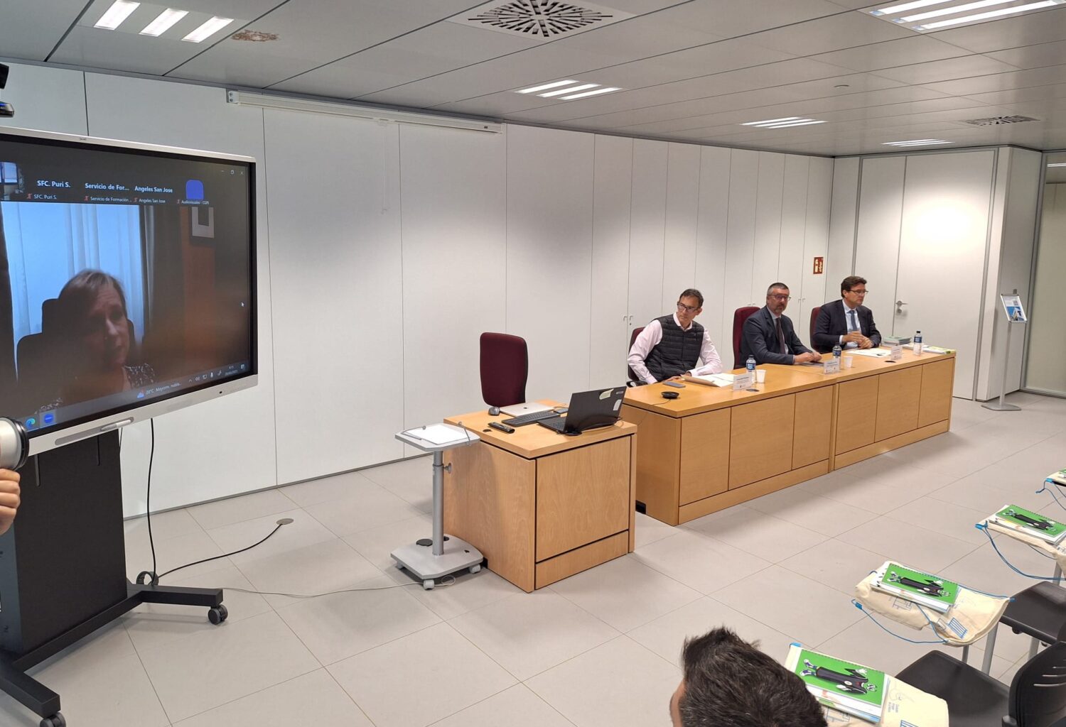 Mesa presidencial durante la inauguración del curso del CGPJ sobre el juzgado de Violencia contra la Infancia y la Adolescencia.