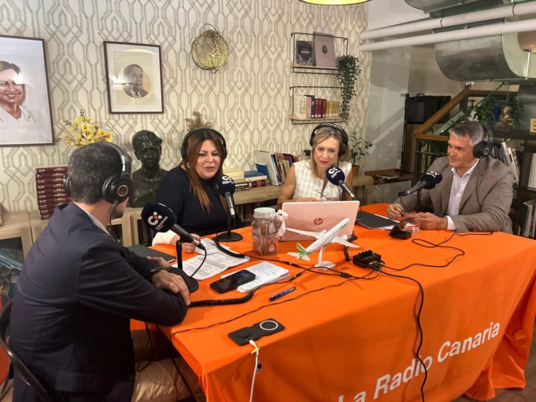 Binter comienza a ofrecer vino canario a bordo de sus vuelos