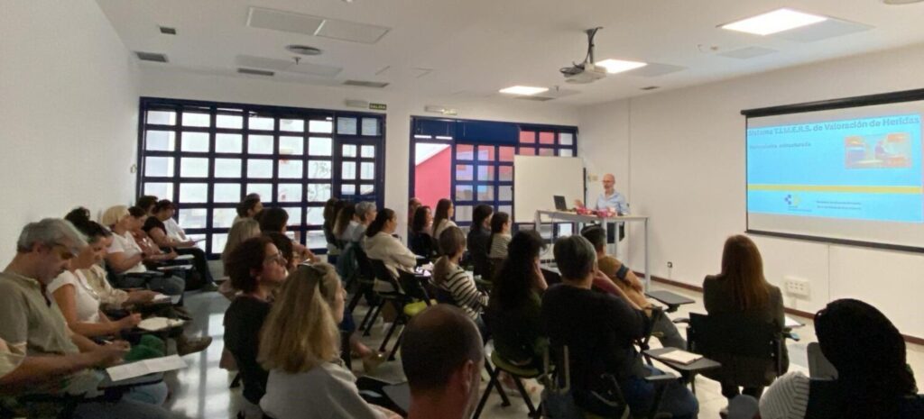 Atención Primaria de Gran Canaria forma a sus profesionales en el manejo de heridas complejas