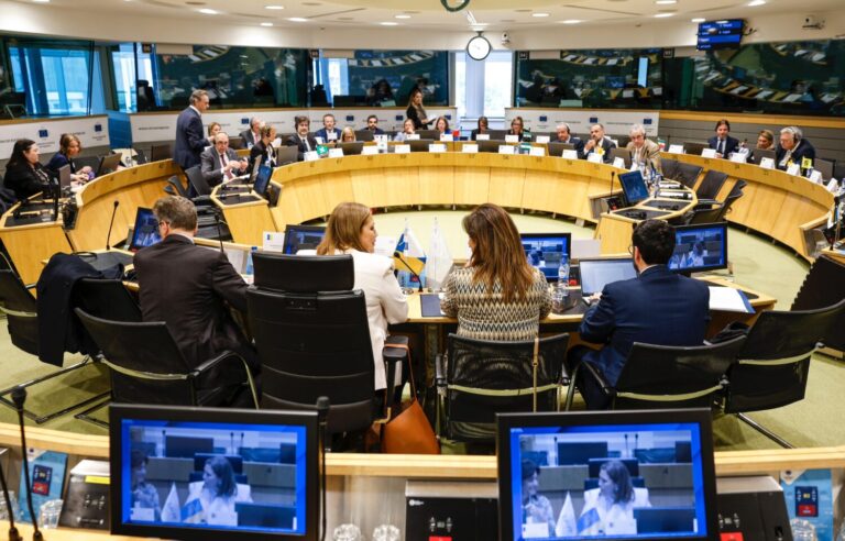 Astrid Pérez propone un manifiesto con las principales demandas de las regiones de la UE