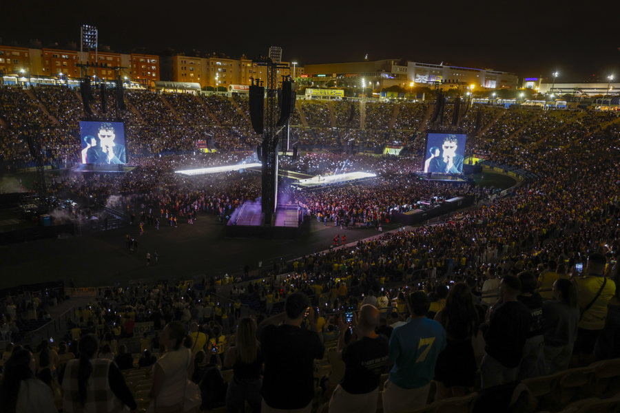 l cantante Quevedo retoma la gira española de presentación de su disco 'Buenas noches' con un concierto este sábado en su ciudad, Las Palmas de Gran Canaria. EFE/ Elvira Urquijo A.