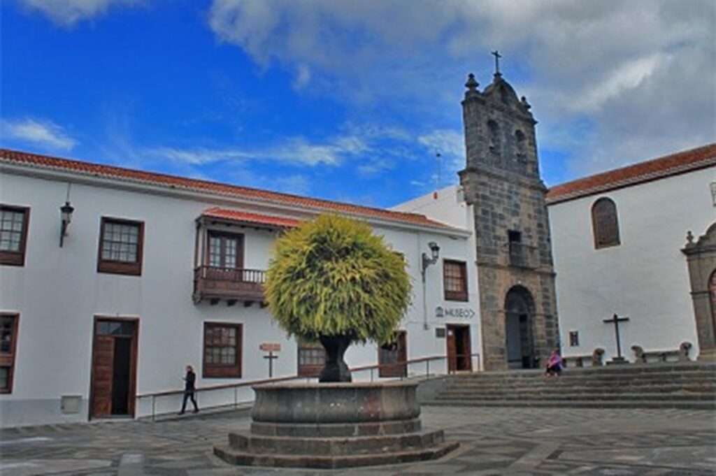La Iglesia de San Francisco de Asís será una de las que haga repicar sus campanas el 10 de julio como prólogo a la Bajada de la Virgen de las Nieves.