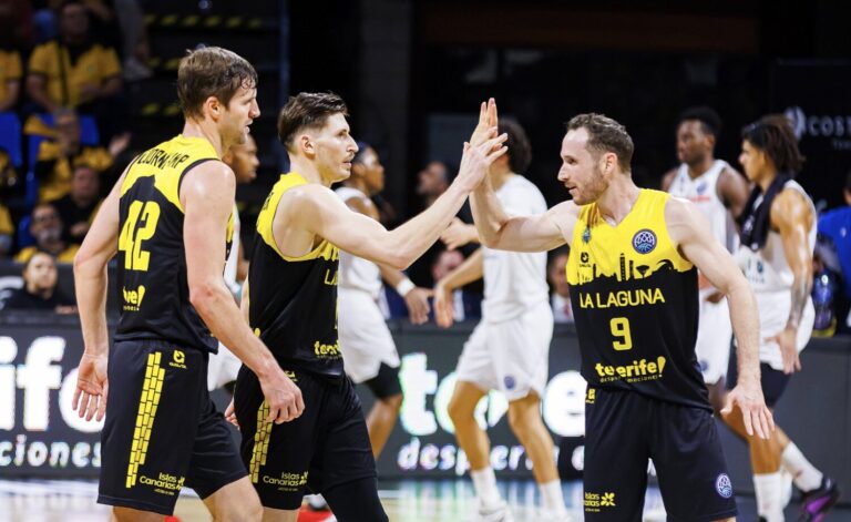 73-77 | El AEK amarga el bronce europeo a La Laguna Tenerife
