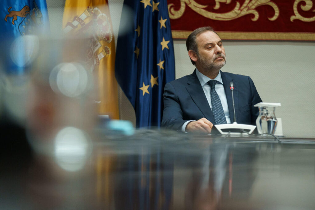 El exministro Ábalos comparece en el Parlamento de Canarias por la compra de material sanitario durante la pandemia