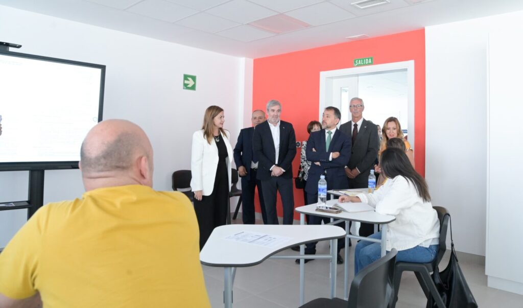 Cruz Roja inaugura un nuevo espacio en Santa Cruz de Tenerife