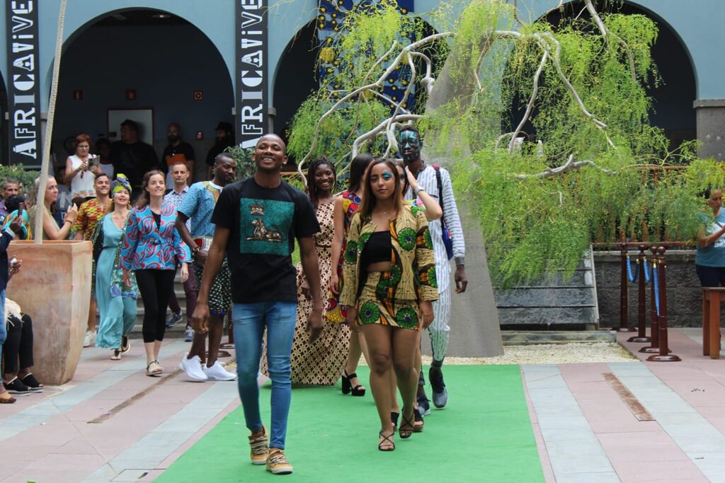 El desfile de moda africana se celebrará este sábado en el patio de Casa África.