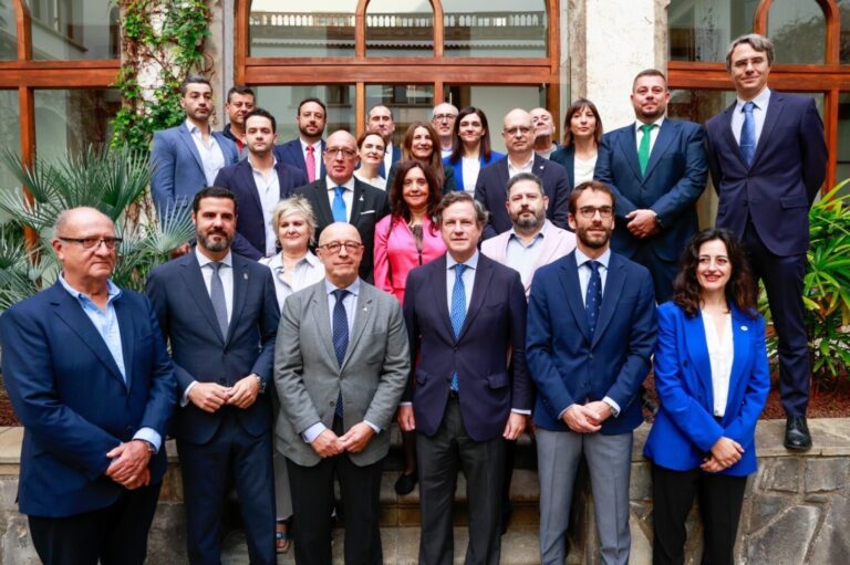 Canarias, primera comunidad en firmar el manifiesto por una Estrategia Española de Economía Azul