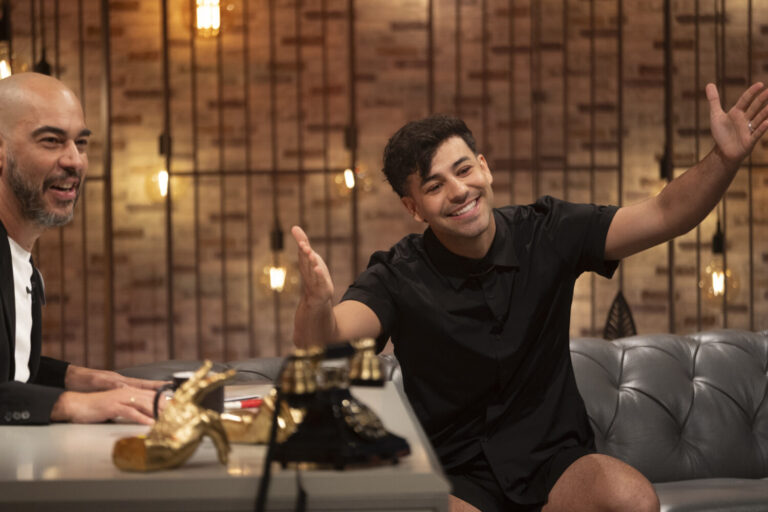 Agoney repasa su trayectoria musical este domingo en ‘Una Mala Noche’