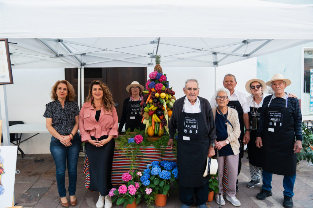 La Gomera cierra su mejor temporada de cruceros en años. Cierre de la temporada de cruceros en La Gomera con una jornada de dinamización y patrimonio cultural/ Cabildo de La Gomera.