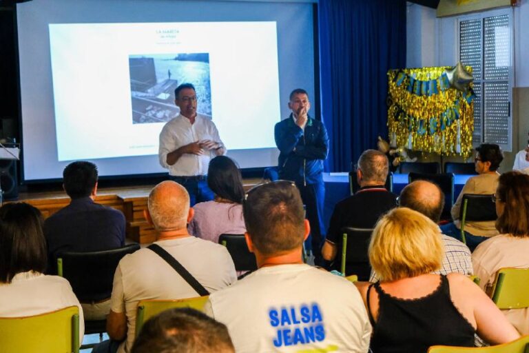 Santa Cruz presenta a vecinos y vecinas el proyecto de recuperación del litoral de Añaza