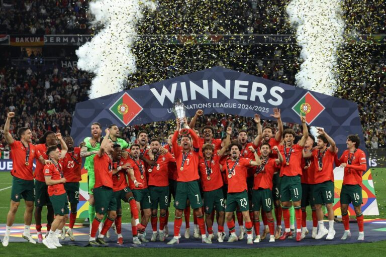 2- 2 (5-3) | Portugal vence a España en una final agónica decidida en los penaltis