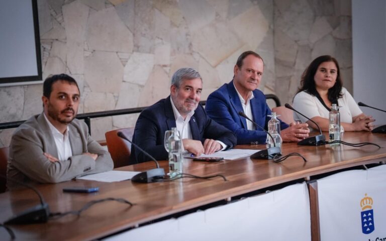 Gobierno y Fecam se comprometen a trabajar juntos en la Agenda 2030