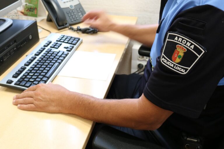 Detienen a un individuo por daños, amenazas y desobediencia a la Policía Local de Arona