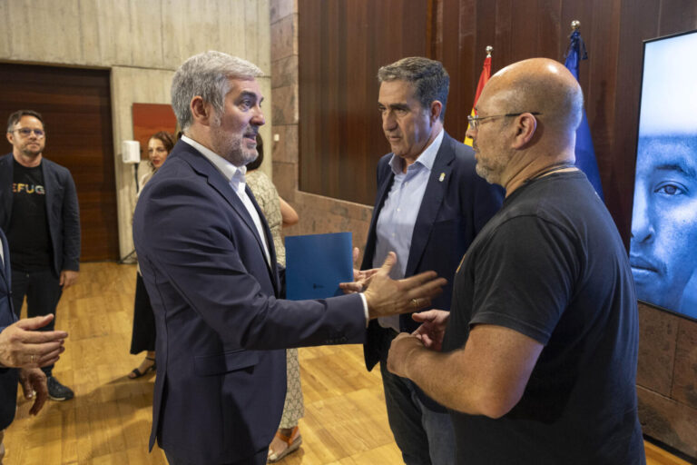 Presentan una guía de buenas prácticas para la atención y acogida de los menores migrantes