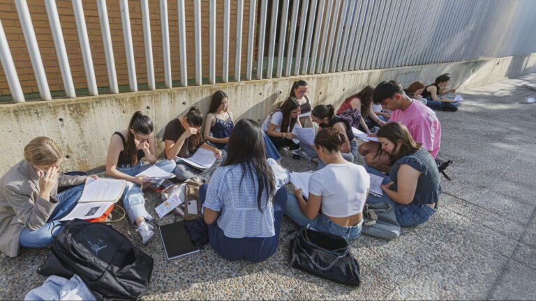 Más de 10.000 estudiantes canarios de Bachillerato estrenan una nueva PAU