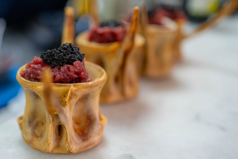 ‘Con Cúrcuma’ brinda por un año más de recorrido por la cocina canaria