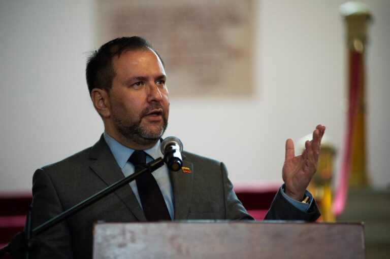 Venezuela emite una alerta «máxima» para que sus ciudadanos abandonen EEUU