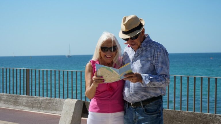 Canarias avanza en las reformas de las leyes de mayores y del voluntariado