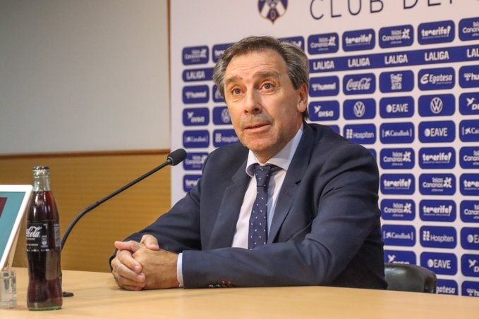 Felipe Miñambres en rueda de prensa. Imagen CD Tenerife