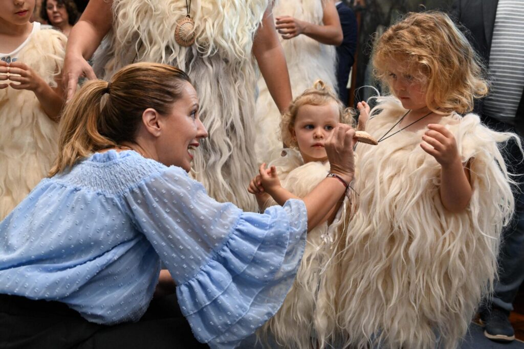 Presentación de la Medalla de Oro a los Guanches de Candelaria y Güímar/ Cabildo de Tenerife.