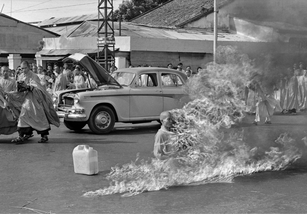 La autoinmolacion de Thich Quang Duc de la que viene la expresión 'quemarse bonzo'