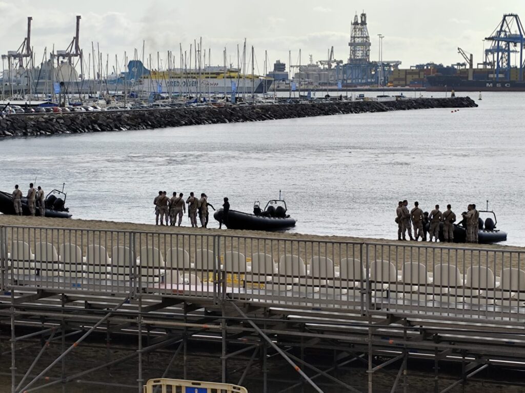 Preparativos del Día de las Fuerzas Armadas en Las Alcaravaneras