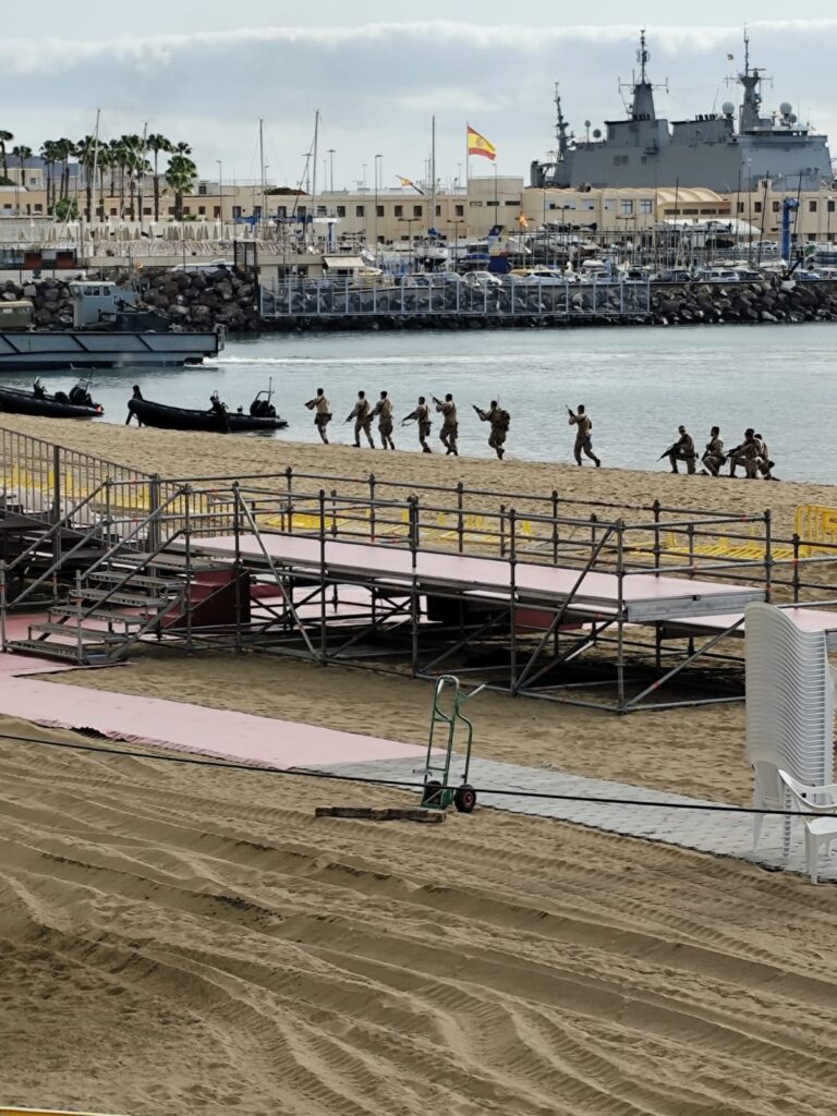 Preparativos del Día de las Fuerzas Armadas en Las Alcaravaneras