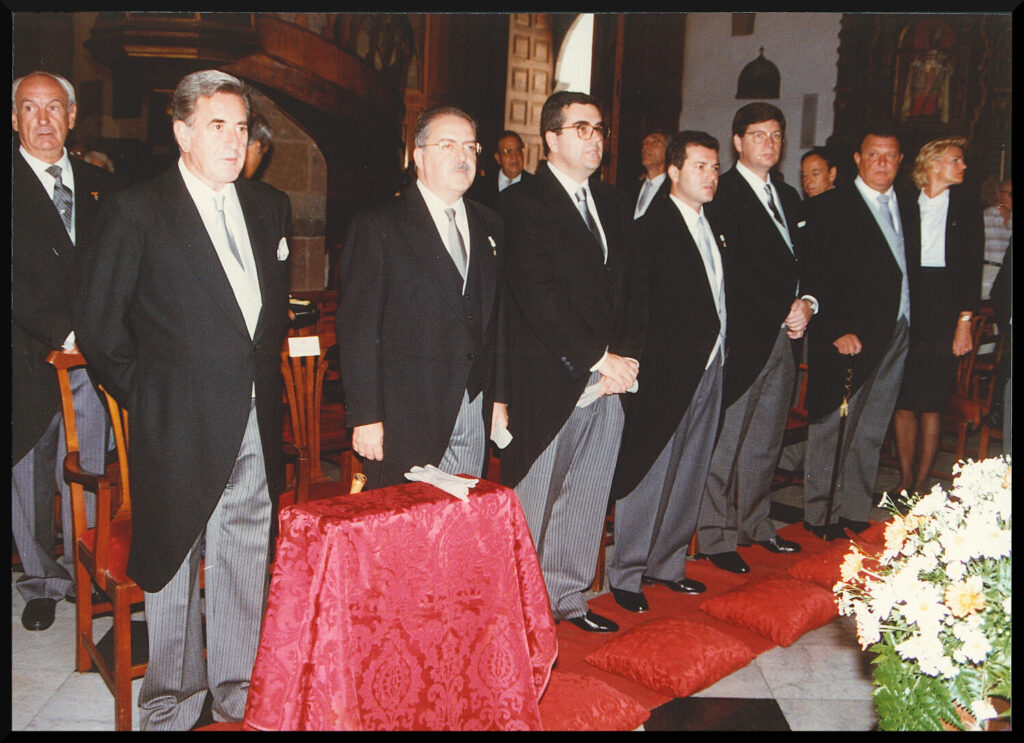 Imagen de Manuel Hermoso en el Parlamento de Canarias