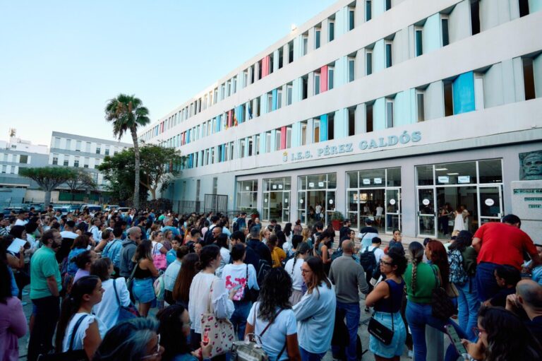 ANPE Canarias alerta sobre plazas vacantes para profesorado en especialidades por bajas calificaciones