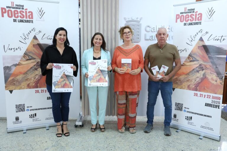 Lanzarote reúne a medio centenar de poetas en el II Festival Internacional de Poesía