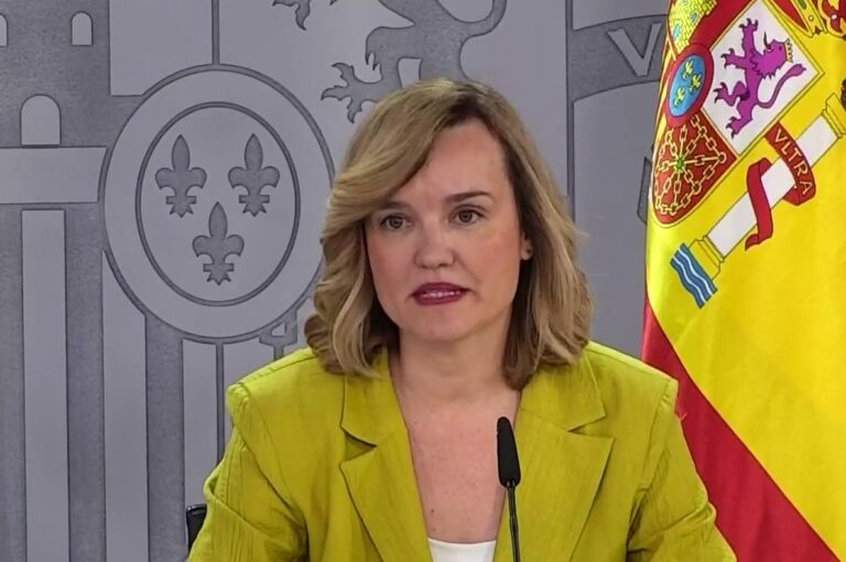 Las autonomías recibirán 147.412 millones y los municipios 28.734 de entregas a cuenta
