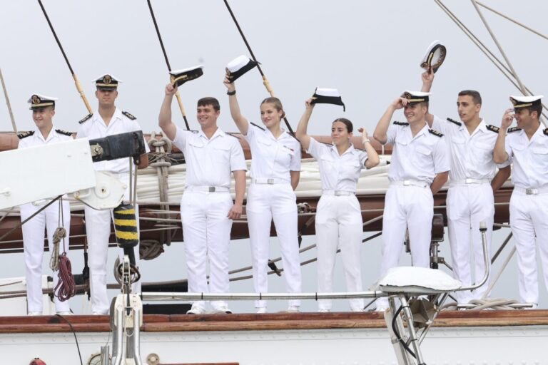 La Princesa de Asturias continuará su formación en la fragata “Blas de Lezo” y embarcará en Gran Canaria