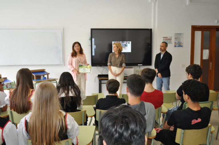 Alumnos de la ESO de San Benito en La Laguna crean un Sistema de Captación de Agua de Lluvia